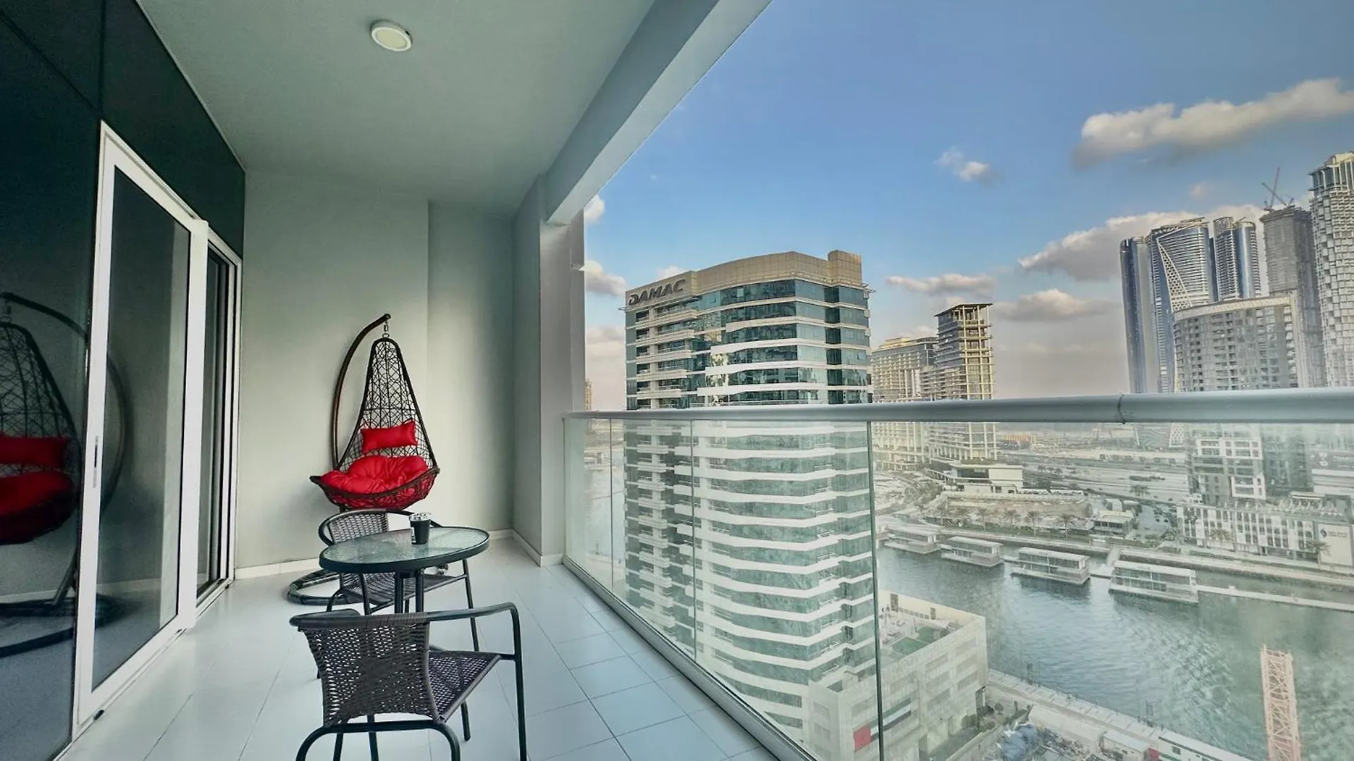 Sleek & Spacious 2Br In Damac Vera, Business Bay By Bhavan Vacation Homes Dubai 0*,