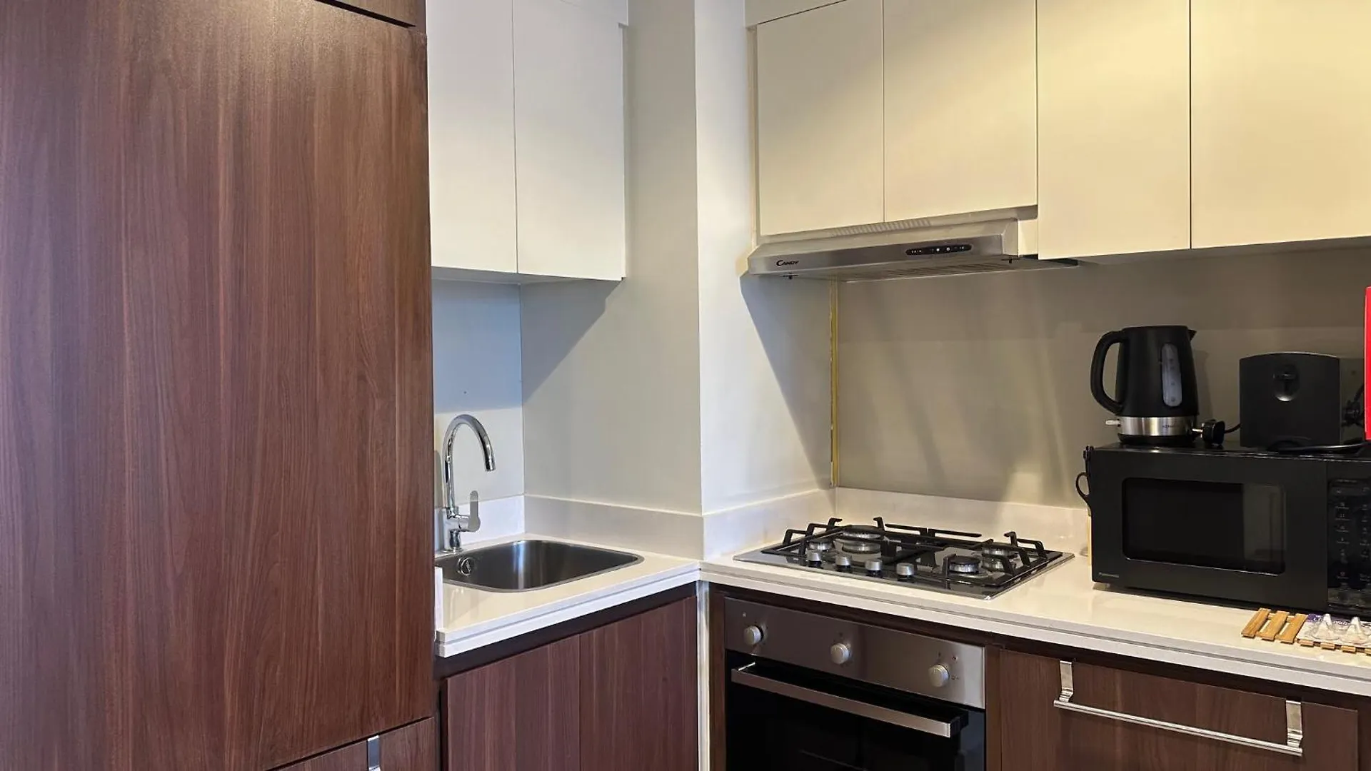 Sleek & Spacious 2Br In Damac Vera, Business Bay By Bhavan Vacation Homes Dubai Apartment